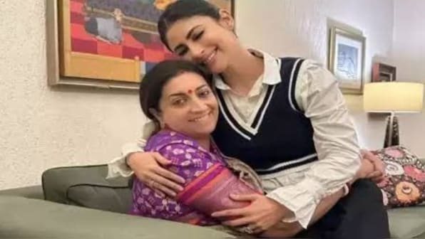 Lok Sabha Elections 2024: Mouni Roy extends support to Smriti Irani post her Amethi defeat, says ‘Always with you’