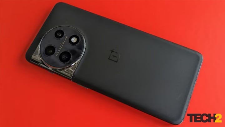 Best phones under Rs 60,000 (March 2024): OnePlus 11 5G, Apple iPhone 14 to Samsung Galaxy S23 FE 5G